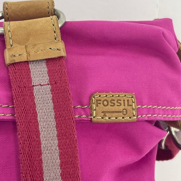 Fossil Key-Per Tote Bag Large Pink Canvas Leather Stripe Barbiecore Carry All - Picture 2 of 14